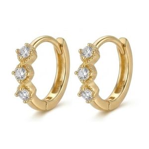 Aros con Cristales CZ Brillantes, Chapados en Oro de 14K, Plata S925, Pequeños Huggies para Apilamiento Minimalista en las Orejas - Product Image 1