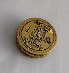 Brújula de Latón Macizo con Tapa de Calendario Perpetuo, Brújula de Bolsillo Náutica Vintage para Navegación Marítima - Product Image 6