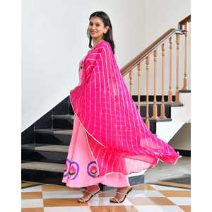 Ensemble de costume rose en tissu mousseline taille XS Merry - Product Image 6