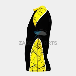 Camiseta Deportiva de Compresión Elástica para Hombre, Pro Fit, para Entrenamiento, MMA, con Logotipo Frontal, Spandex/Poliéster, de Alto Rendimiento - Product Image 4