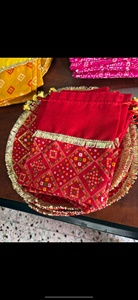 Juego de Bolsas Potli Bandhani Premium con Thali Decorativo, Bolsa de Regalo Tradicional India, Recuerdos Festivos para Bodas - Product Image 4