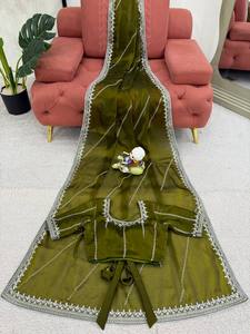 Sari en soie de qualité supérieure avec broderie complexe en fils et sequins – Collection d'exportation internationale - Product Image 6