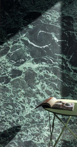 Losa Sinterizada Laminam Italia 1200x3000, Piedra Artificial Verde Alpi Martillada, 5mm, Directo de Fábrica, Personalizada para Dormitorio y Exterior - Product Image 3