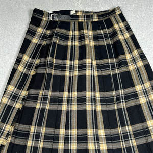 Jupe plissée en laine pour femme, style Glenscot, tartan écossais noir, kilt traditionnel écossais - Product Image 1