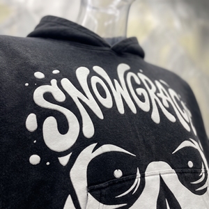 Sweat-shirt à capuche court Snowgrace en molleton bouclette, imprimé crâne, style streetwear, pour homme, collection automne, 100 % coton - Product Image 2