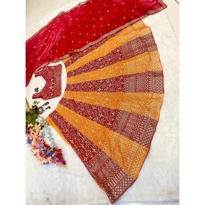 Magnifique Lehenga Choli pour Soirée avec Broderie Séquentielle, Robes de Soirée Élégantes - Product Image 3