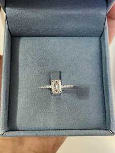 Anillo de compromiso solitario de moissanita, anillo de moissanita cultivada en laboratorio, joyería alternativa de moissanita, regalo para ella - Product Image 3