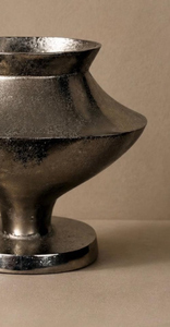Urne à fleurs en métal de qualité supérieure, très vendue, faite à la main en aluminium argenté brut, vase décoratif de sol, pot. - Product Image 4