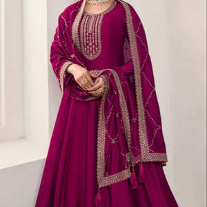 Salwar Kameez ethnique pour femmes en soie georgette avec broderies, ensemble salwar Anarkali Kurta et pantalon avec dupatta - Product Image 1