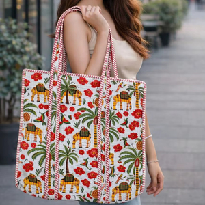 Bolsos de Hombro Acolchados de Algodón Hechos a Mano de Lujo para Mujer, Bolso Tote de Viaje Elegante con Estampado de Bloques, Sostenible y Lavable - Product Image 1