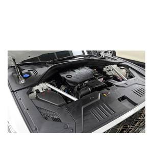 Genesis GV70 2.5T 2024, SUV a Gasolina con Tracción en las 4 Ruedas, Asientos de Cuero y Cámara Trasera - Product Image 6