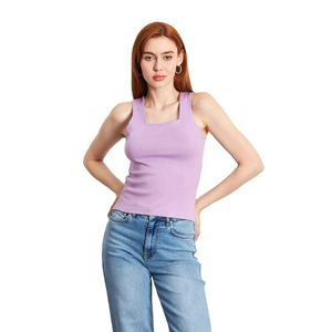 เสื้อกล้ามผู้หญิงรุ่นใหม่ 100% โพลีเอสเตอร์ สีพื้น แห้งเร็ว ใส่สบายสำหรับฤดูร้อน ระบายเหงื่อได้ดี ลายพิมพ์สวยงาม - Product Image 1