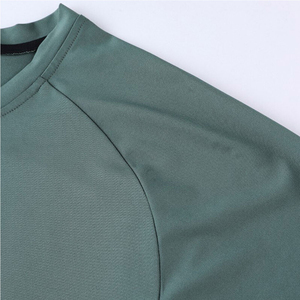 2026 Top Selling High Quality Premium <b>Men's</b> Long Sleeve Rash Guard Solid Green Quick Dry Breathable Polyester Sport Top - Product Image 5