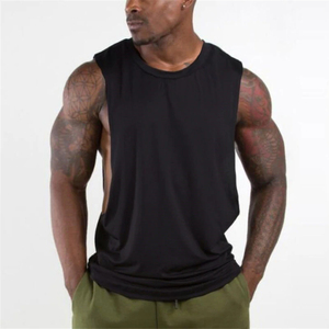 Débardeur Homme de Qualité Supérieure Personnalisable avec Logo Style Estival Décontracté Blanc et Noir avec Boutons Décoratifs - Product Image 4
