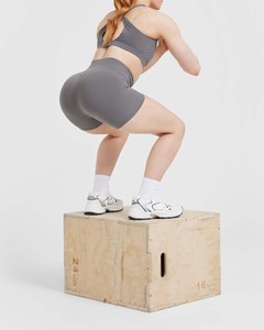 Shorts de sport taille haute gris cendré pour femme, les plus vendus, avec ceinture élastique compressive, anti-transpiration, respirants et écologiques - Product Image 2