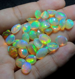 Opale naturelle facettée, taille 4x6 à 8x10 mm, formes variées, calibrée, pour bijoux, prix de gros. - Product Image 2