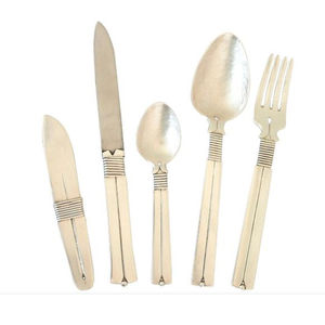 Elegante Juego de Cubiertos Metálicos con Diseño Ergonómico, Ideal para el Uso Diario en el Hogar y en Servicios de Alimentación - Product Image 6