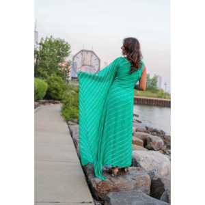 Vestido Kaftán Verde Ola de un Solo Hombro, Talla XS, Silueta Holgada, Tela de Chifón Transpirable - Product Image 2