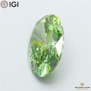 Diamant de laboratoire CVD de 3,00 carats, taille ovale, couleur vert vif fantaisie, clarté VS2, avec certificat IGI, pour bijoux professionnels - Product Image 3