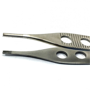 Pinzas Adson Manuales de Alta Calidad, Instrumento Quirúrgico, Curvas, Dentadas, Agarre Preciso, Acero Inoxidable, Certificación CE - Product Image 5