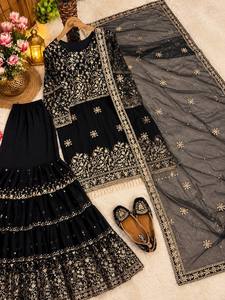 Ensemble de costume Sharara pour femmes Noiir Pigeon, design de créateur, en fausse georgette lourde, brodé de sequins |   Robe indienne sans plis pour toutes les saisons et toutes les occasions - Product Image 3