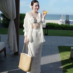 ชุดฤดูร้อน 3 ชิ้นสำหรับผู้หญิง เสื้อผ้าใส่สบาย แฟชั่นธรรมชาติ ซักได้ บรรจุภัณฑ์แบบกำหนดเอง จากผู้ผลิตในเวียดนาม - Product Image 2