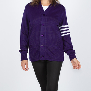 Cardigan en acrylique tricoté violet pour hommes et femmes, avec broderie de lettres grecques et rayures blanches, idéal pour toutes les saisons, pour fraternités et sororités. - Product Image 1