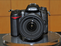 Appareil photo reflex numérique Nikon D7000 d'occasion original en gros, 16,2 MP, vidéo Full HD, objectif VR 18-55 mm ou 18-105 mm en option, idéal pour la photographie débutante