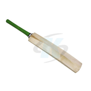 Reliable Sports <b>Equipment</b> <b>Cricket</b> Bat Featuring Strong Construction Comfortable Grip For Club Academy And Team Training - Product Image 2