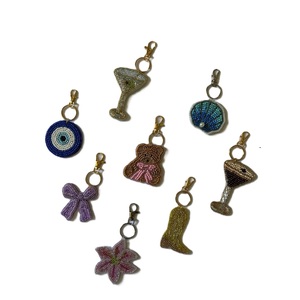 Llavero decorativo con cuentas de semillas para accesorios de bolso, diseño personalizado, llavero bordado con cuentas de semillas, accesorio de regalo - Product Image 2