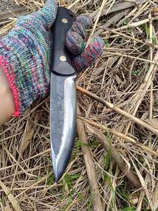 Cuchillo de caza y supervivencia de bolsillo, hecho a mano, con mango de madera y hoja de acero con alto contenido de carbono, con funda de cuero. - Product Image 5