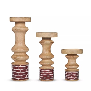 Porte-bougie en bois artisanal au design élégant, lot de 3, base émaillée, pour bougies piliers, offrant des options de personnalisation décoratives. - Product Image 1