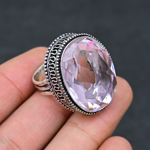 Magnifique bague en argent sterling 925 plaqué, sertie d'une kunzite rose taille ovale, faite à la main, de qualité supérieure, style vintage, très prisée - Product Image 2