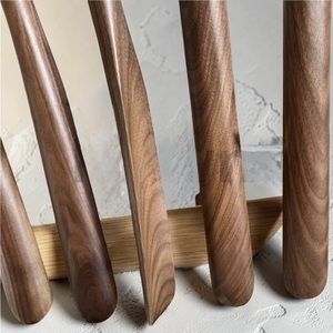 Chausse-pieds en bois de haute qualité, écologiques et polis, pour la Saint-Valentin et Thanksgiving - Product Image 3