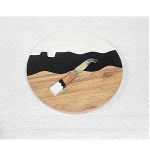 Planche à fromage en bois et résine de style américain avec couteau à fromage en acier inoxydable, écologique et compatible lave-vaisselle - Product Image 1