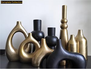Jarrón de Mesa de Metal Negro Minimalista de Moda, 30 cm de Largo, Diseño Escultural, Pieza Decorativa Moderna - Product Image 4