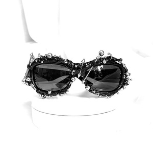 68104 Nouvelles Lunettes de Soleil Y2K Style Punk Tendance pour Hommes et Femmes, Personnalisées, Sportives, avec Verres Foncés, Idéales pour les Fêtes 2024 - Product Image 1
