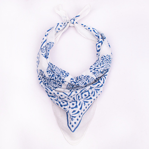 Pañuelo cuadrado tipo bandana con estampado floral de algodón, agradable al tacto, transpirable, informal, accesorio de primavera y verano para unisex - Product Image 3