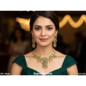 Conjunto de Collar y Pendientes de Latón Pulido Estilo Rajwadi, Diseño Rajastaní, Acabado Dorado Tradicional para Novias, Ideal para Fiestas, Compromisos y Bodas - Product Image 6