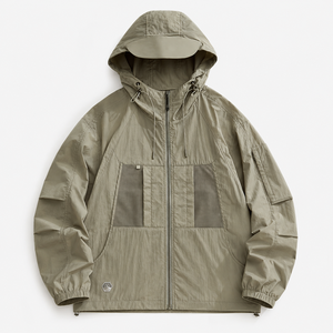 Veste technique d'extérieur personnalisée, légère, écologique, respirante, matelassée, à capuche, imperméable, avec poches en mesh, fermeture éclair intégrale, ajustable - Product Image 4