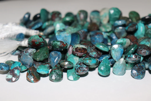 Cuentas de crisocola facetadas con forma de pera de 8 pulgadas, Material de piedra Natural Briolette de Corte Lateral de 12*15mm - Product Image 3