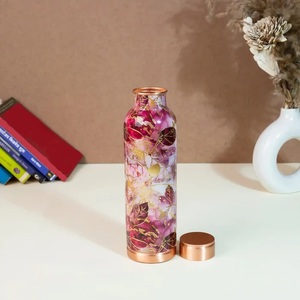 Bouteille d'eau en cuivre pur à motifs marocains, récipient décoratif ayurvédique pour le bien-être, bouteille d'eau en métal élégante et étanche - Product Image 6