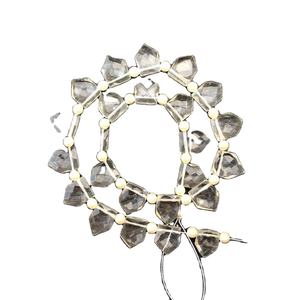 พลอยควอตซ์ใสธรรมชาติ1เส้น,ลูกปัด Briolette รูปทรงห้าเหลี่ยมเพชรพลอย24ชิ้นน่าทึ่ง - Product Image 1