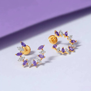 Pendientes de aro con diseño de hoja de lavanda y diamantes con piedras brillantes alternadas - Product Image 4