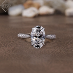 Bague solitaire ovale de luxe en or blanc avec pavé de diamants, pour fiançailles, mariage, cadeau, fournisseur de bijoux fins pour femmes - Product Image 1