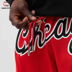 กางเกงบาสเก็ตบอลสไตล์สตรีทผู้ชาย มีกระเป๋าซิป น้ำหนักเบา ระบายอากาศได้ดี เหมาะสำหรับการฝึกซ้อม รับผลิตแบบ OEM  ปรับแต่งสีและโลโก้ได้ - Product Image 3