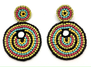 Pendientes de Moda con Cuentas Bordadas de la India, Hechos a Mano para Mujeres y Niñas, Multicolores, por MD HANDICRAFTS - Product Image 6