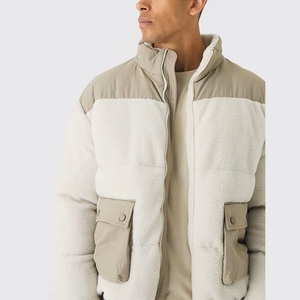 Veste matelassée surdimensionnée pour homme en polaire, nylon, coton colorblock avec logo personnalisé en patchs de caoutchouc - Product Image 6