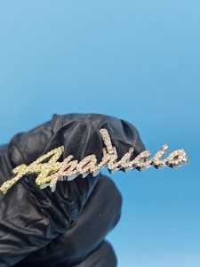 Colgante Personalizado de Letra Aparicio con Moissanita, Plata 925, Baño de Oro 18K, Engaste Pavé, Joyería de Lujo Unisex, Regalo - Product Image 4
