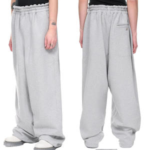 Pantalon de jogging rayé personnalisé, pantalon de survêtement empilé pour homme, pantalon de jogging ample à jambe large évasée pour femme - Product Image 1